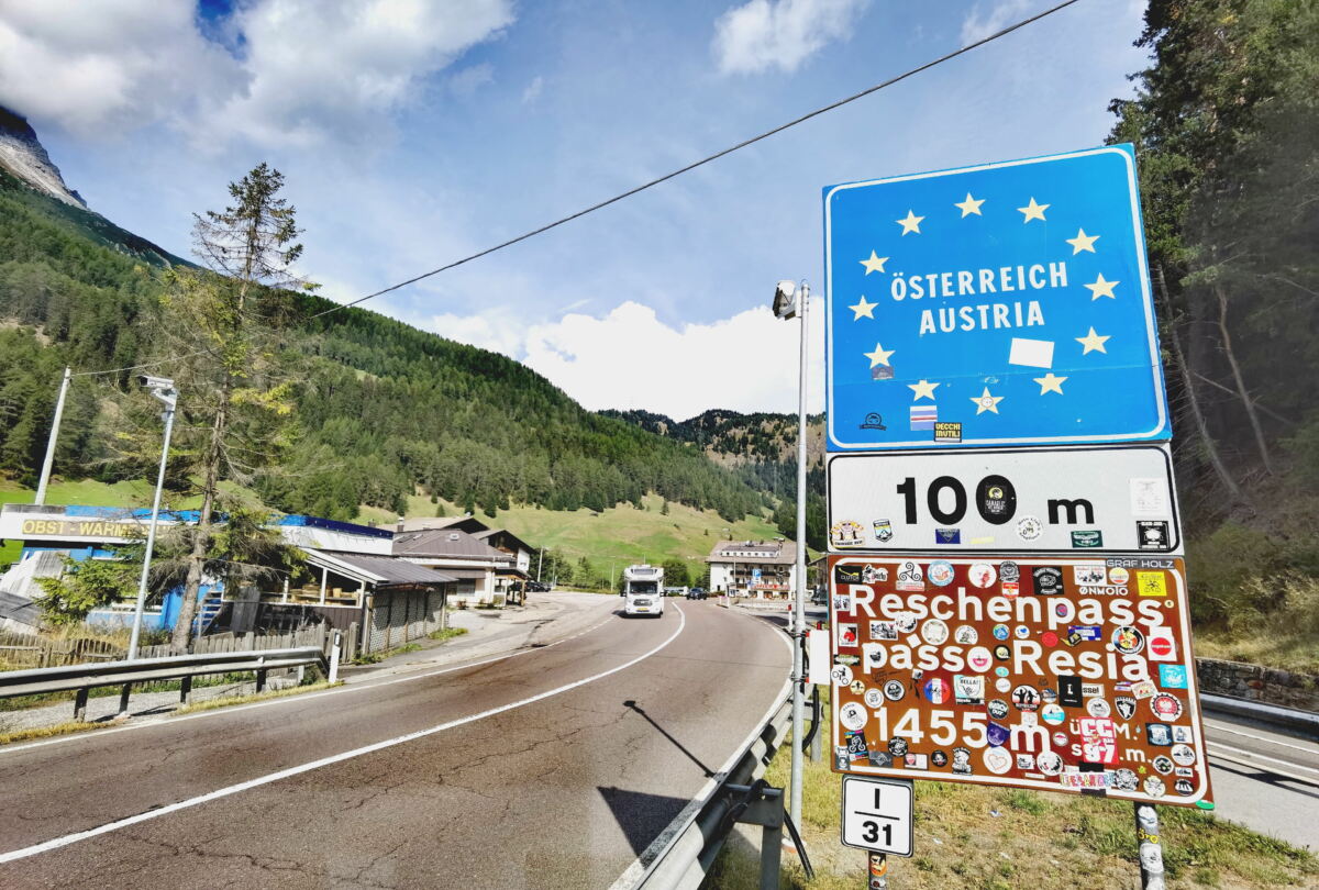 RESCHENPASS ⭐ Das solltest du vom Passo di Resia wissen!
