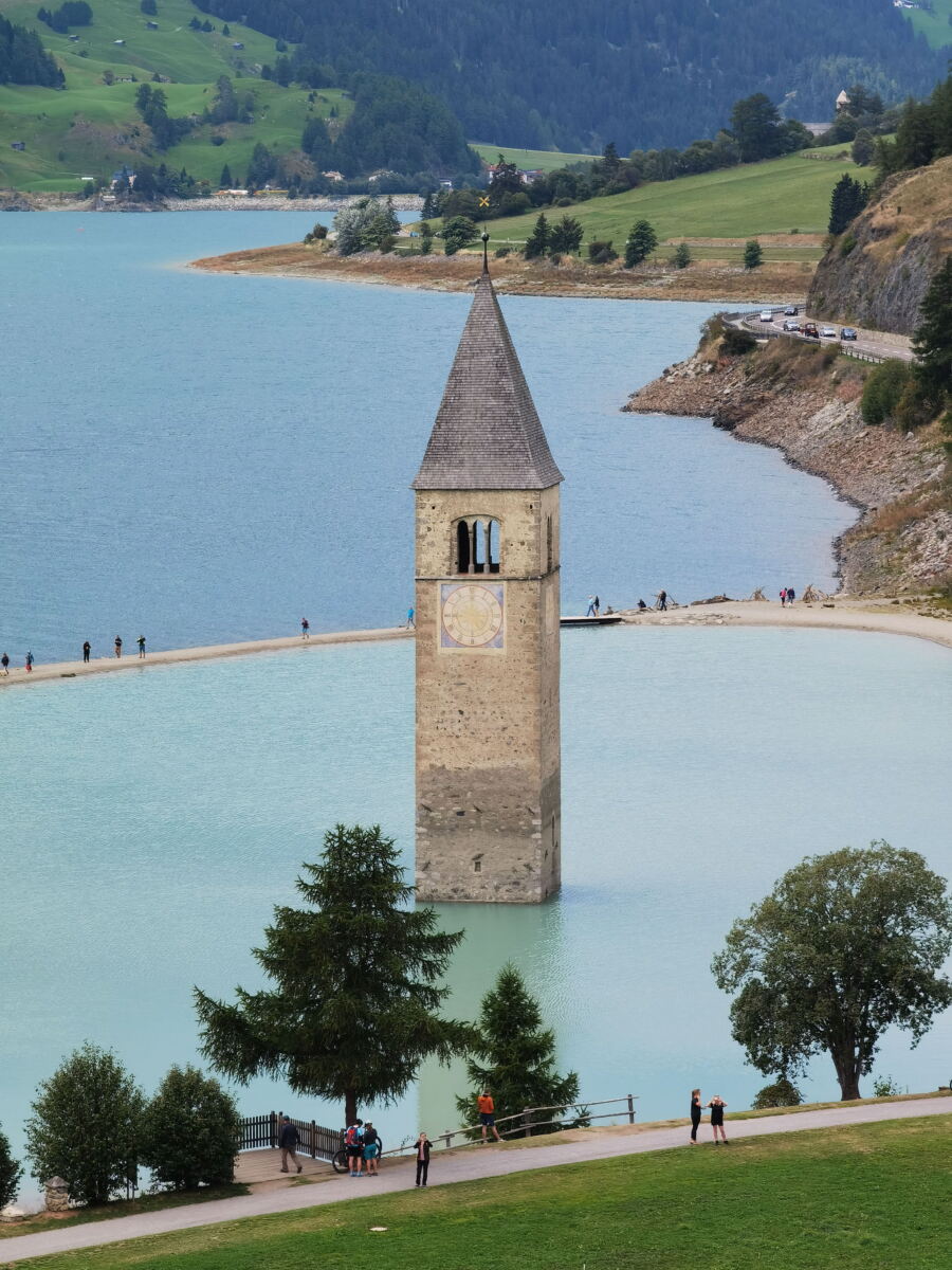 Reschensee Kirchturm im See